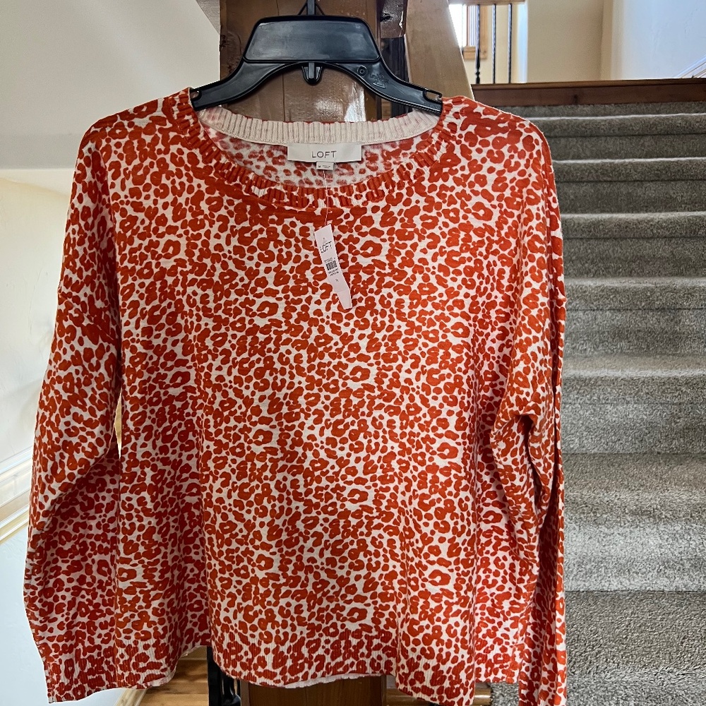 Loft Women’s light weight sweater
